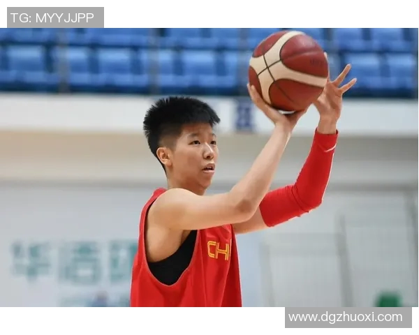 夺冠庆功盛典热闹非凡杨舒予魅力十足黄思静展现大哥风范郑薇开心合影留念