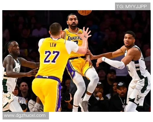 湖人勇士激战集锦精彩瞬间回顾全场高光时刻不容错过